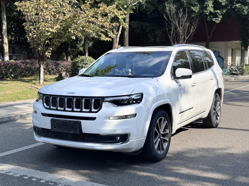 Jeep Grand Commander
