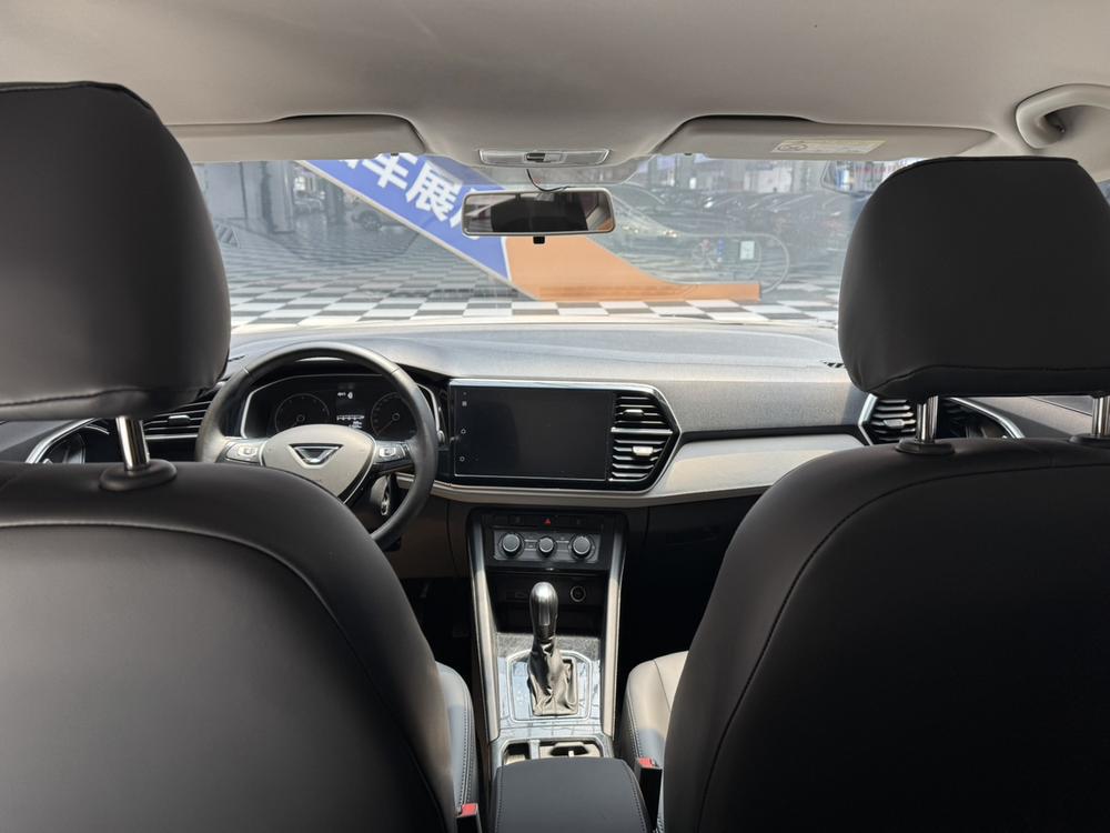 Jetta Jetta VS5