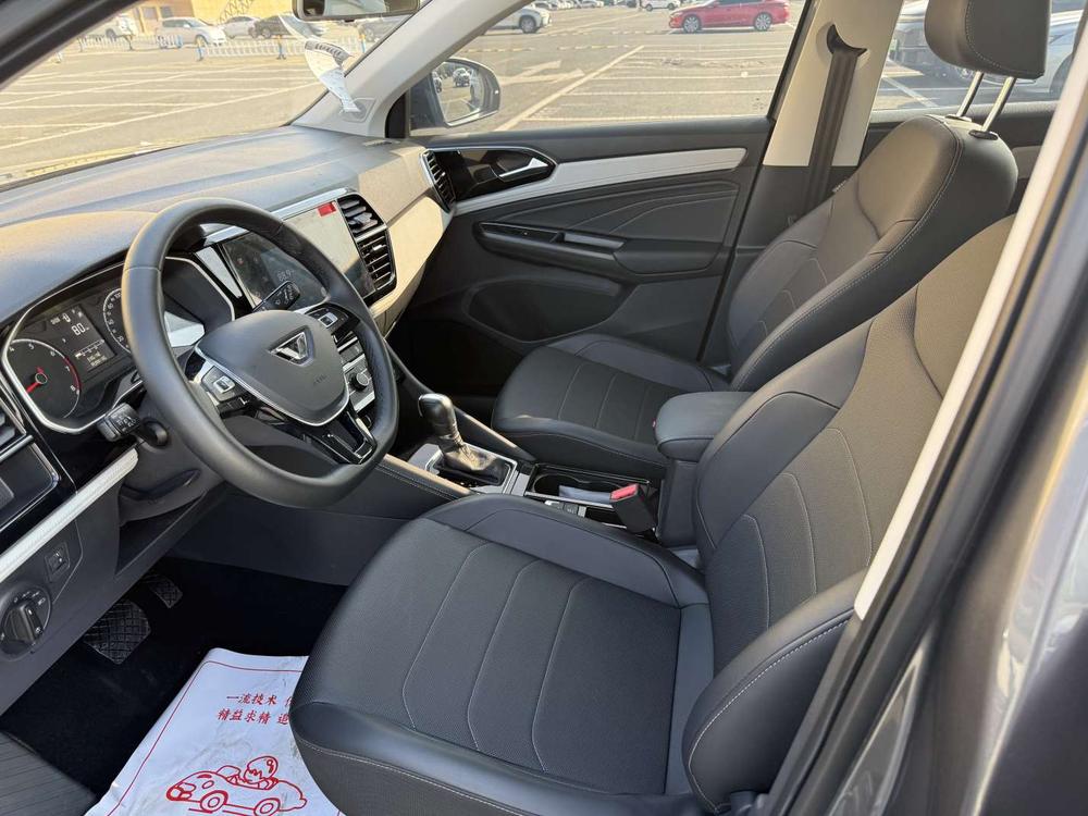 Jetta Jetta VS5