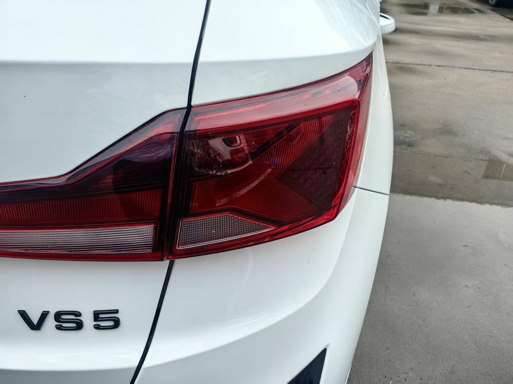 Jetta Jetta VS5