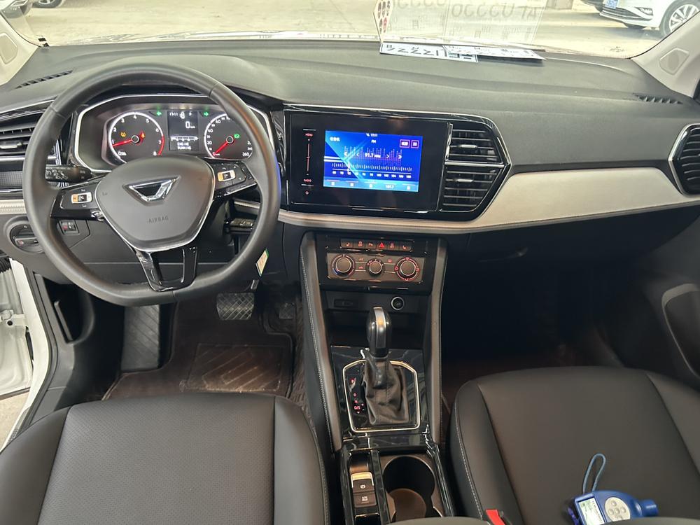 Jetta Jetta VS5