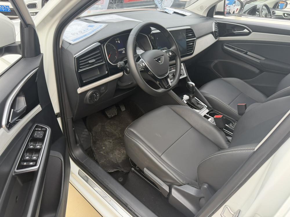 Jetta Jetta VS5