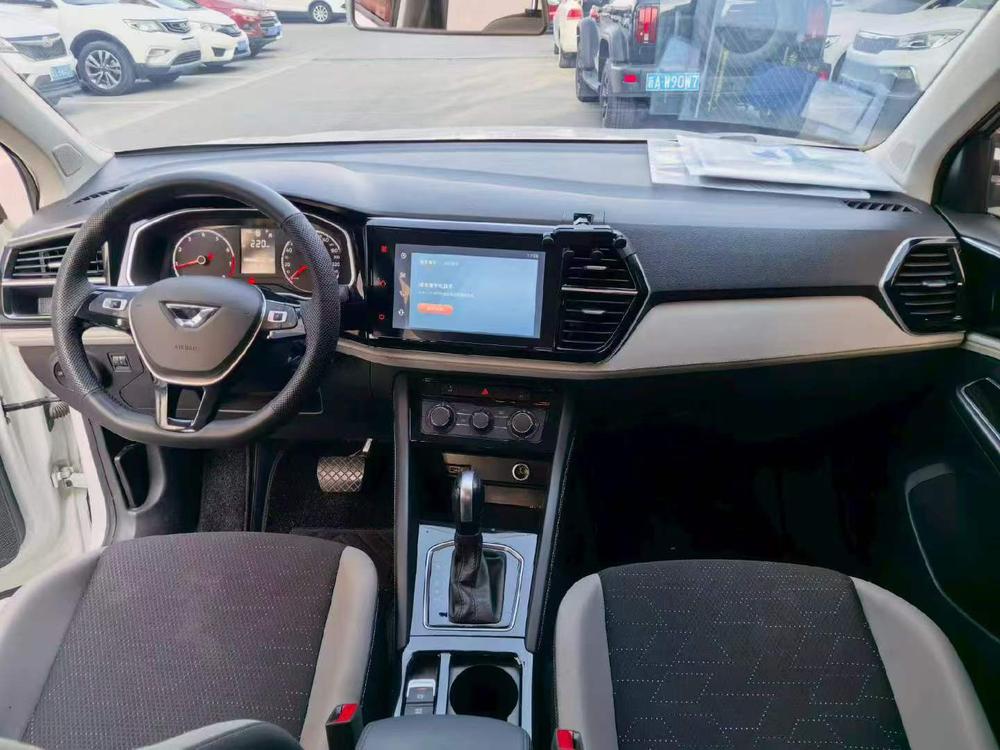 Jetta Jetta VS5