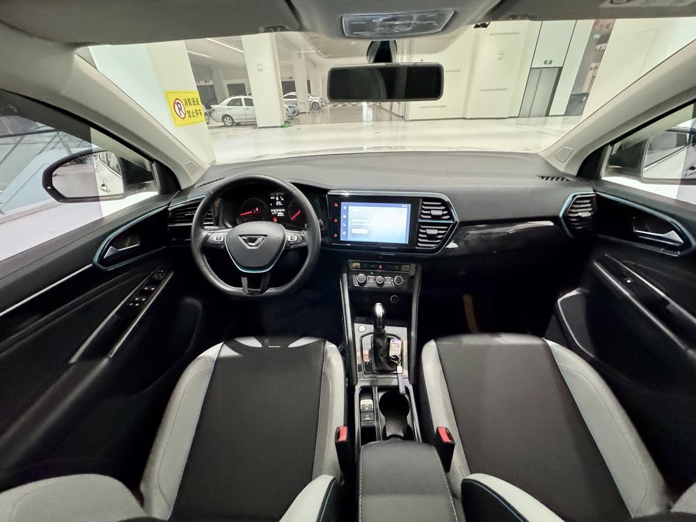 Jetta Jetta VS5
