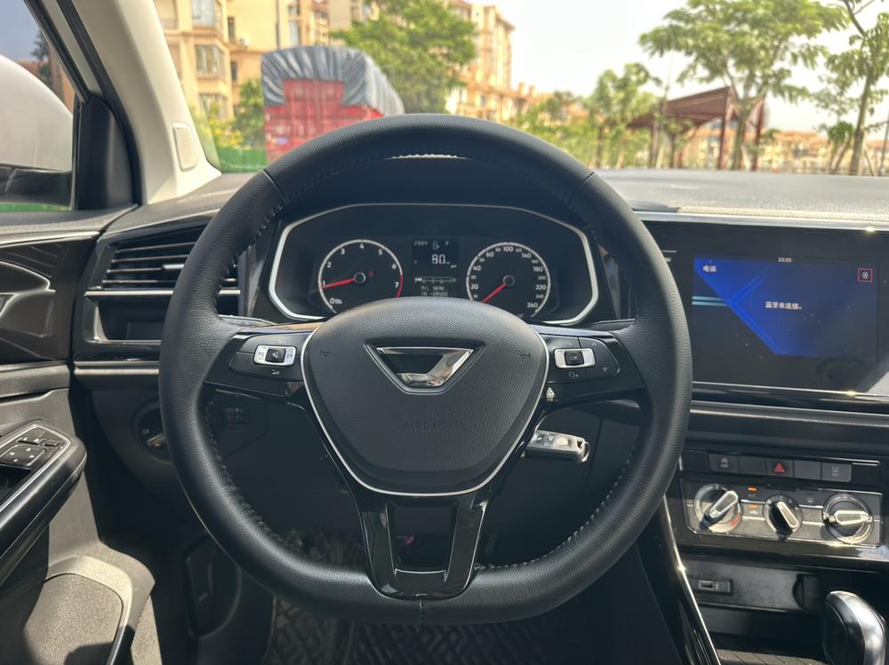 Jetta Jetta VS5