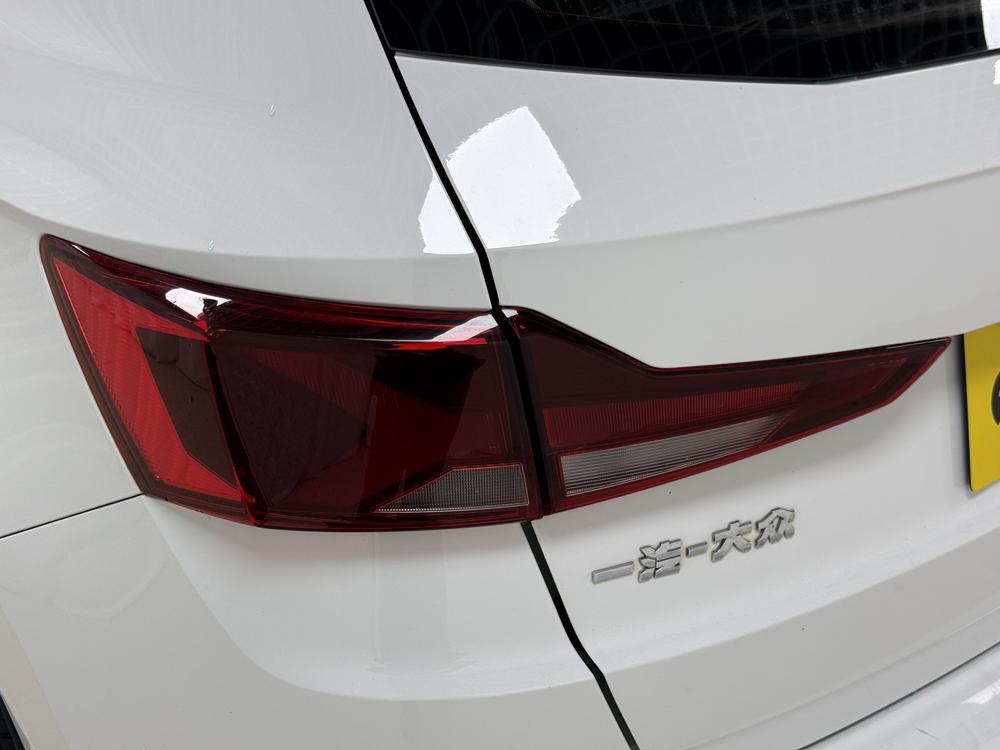Jetta Jetta VS5