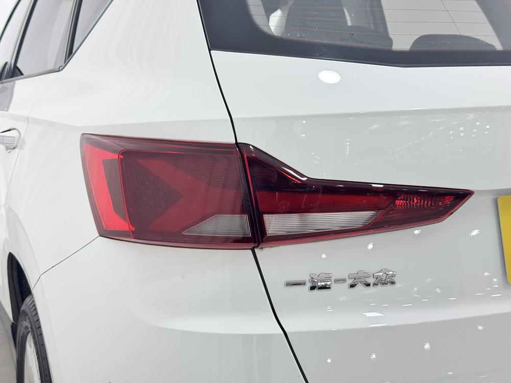 Jetta Jetta VS5