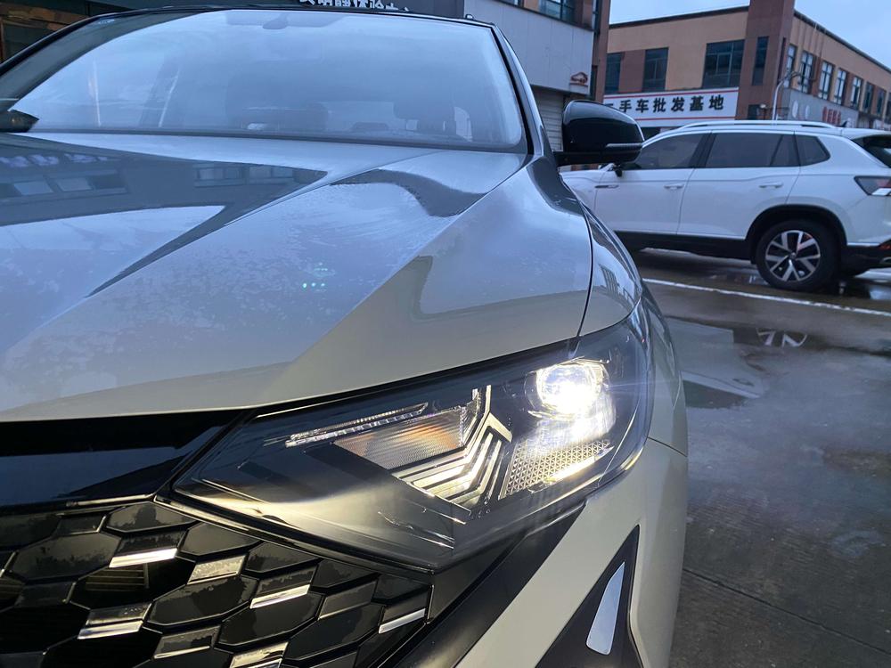 Jetta Jetta VS5