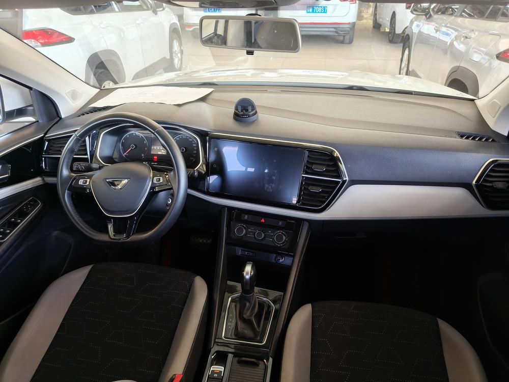 Jetta Jetta VS5
