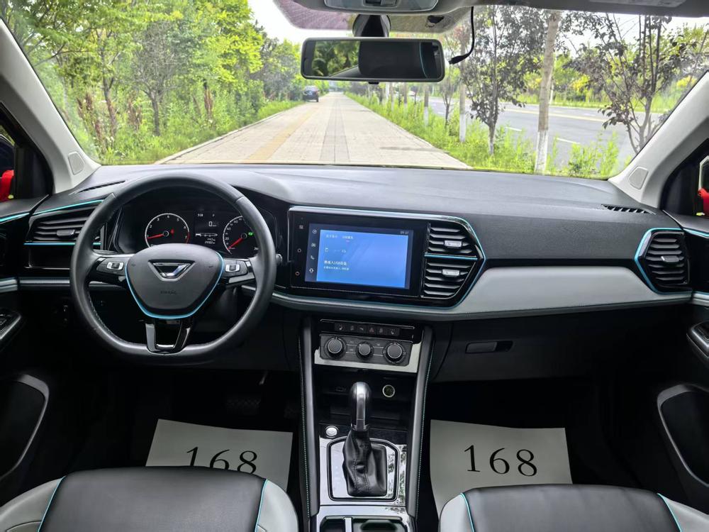 Jetta Jetta VS5
