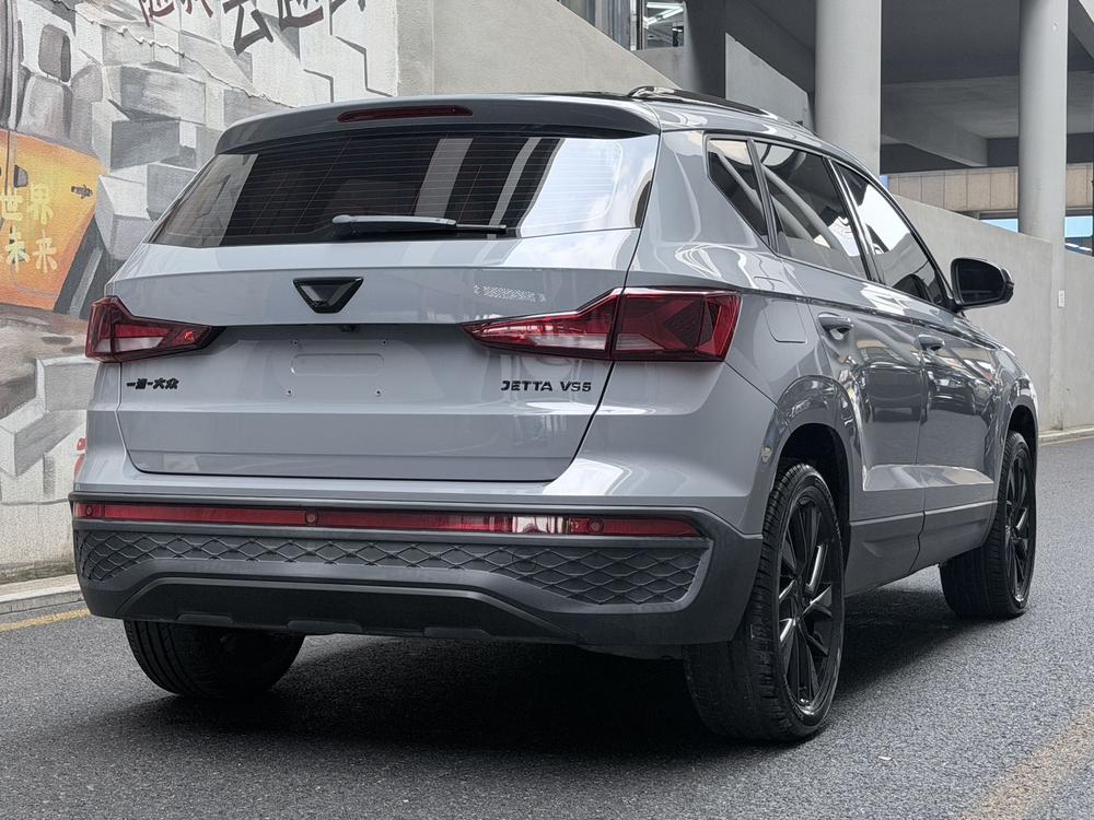 Jetta Jetta VS5