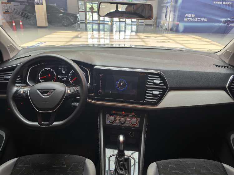 Jetta Jetta VS5