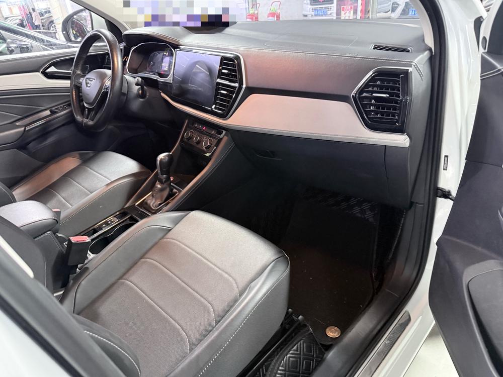 Jetta Jetta VS5