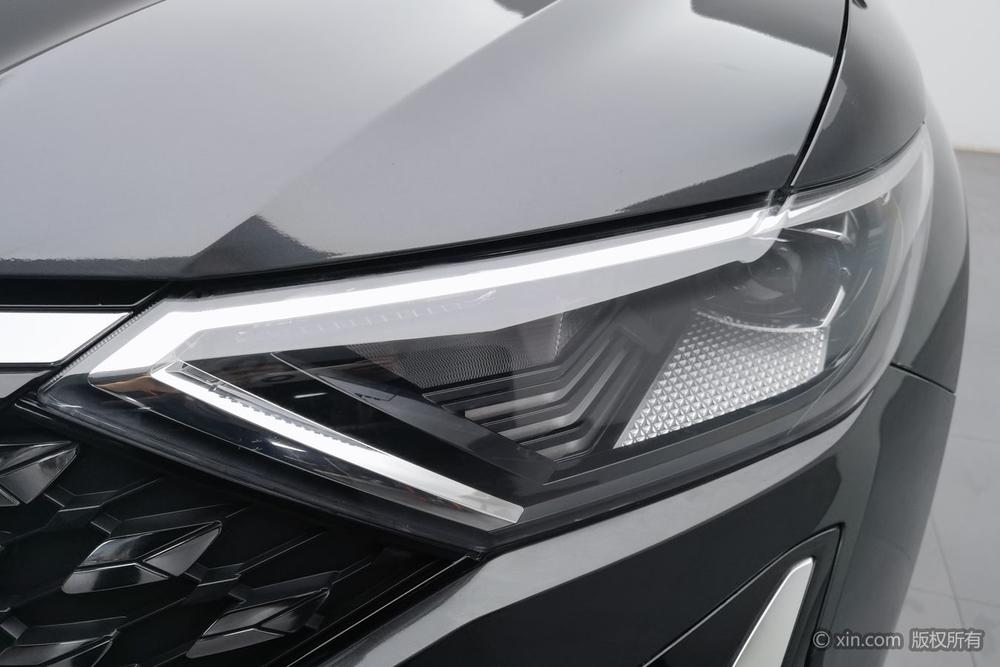 Jetta Jetta VS5