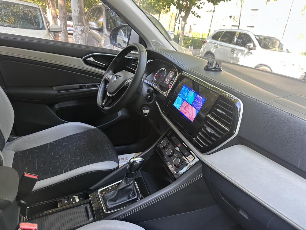 Jetta Jetta VS5