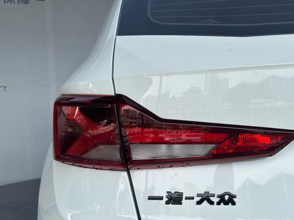 Jetta Jetta VS5