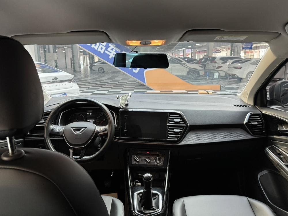 Jetta Jetta VS5