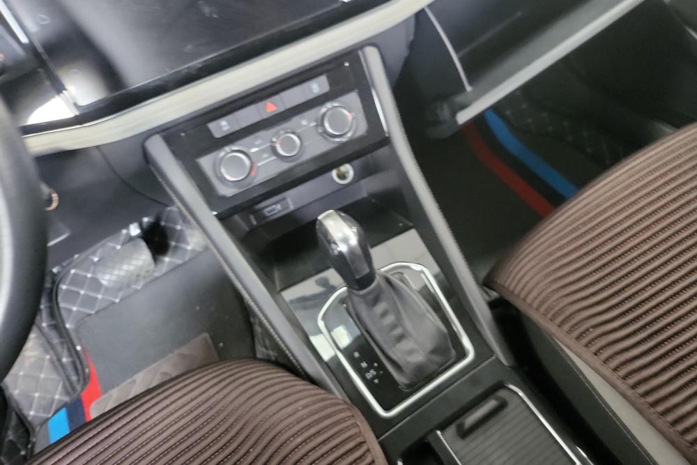 Jetta Jetta VS5