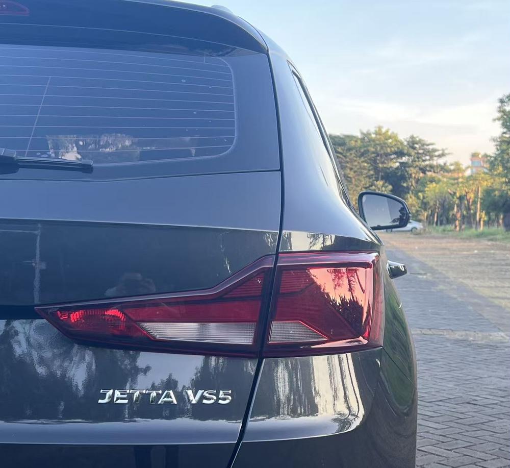 Jetta Jetta VS5
