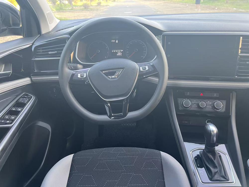 Jetta Jetta VS5