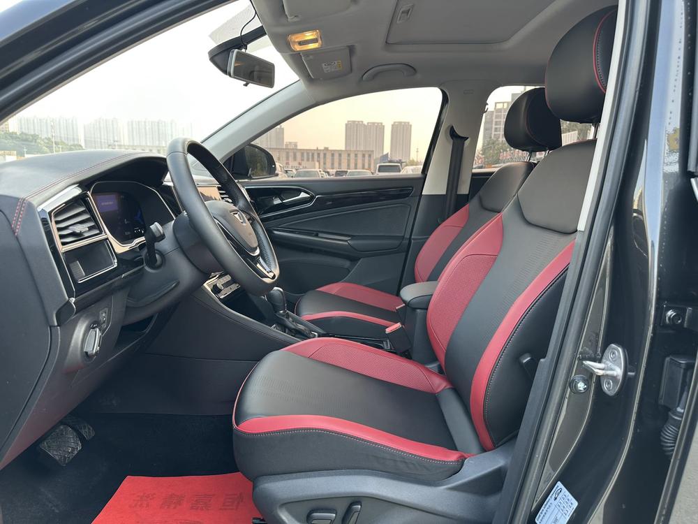 Jetta Jetta VS5