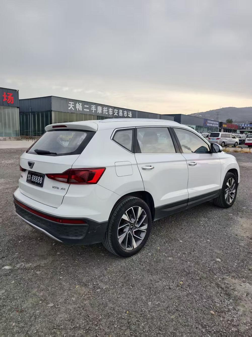 Jetta Jetta VS5