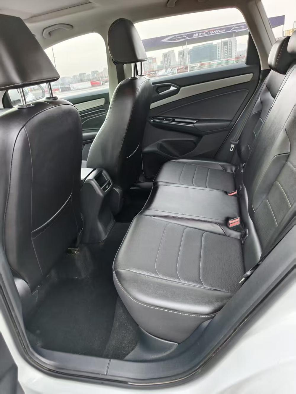 Jetta Jetta VS5