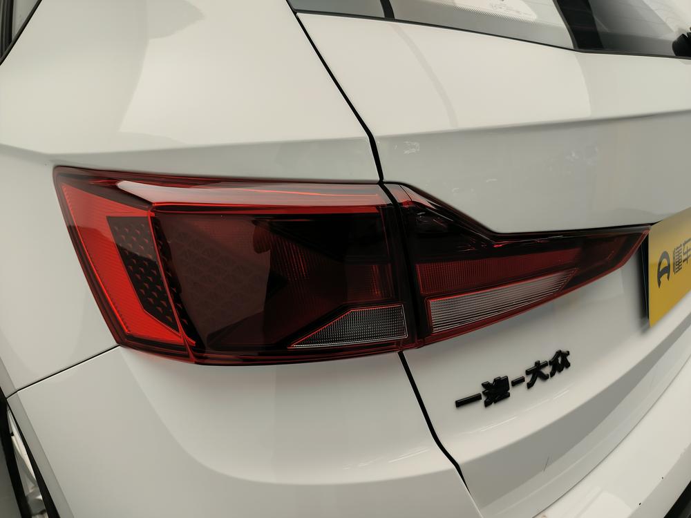 Jetta Jetta VS5
