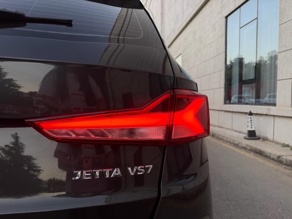 Jetta Jetta VS7
