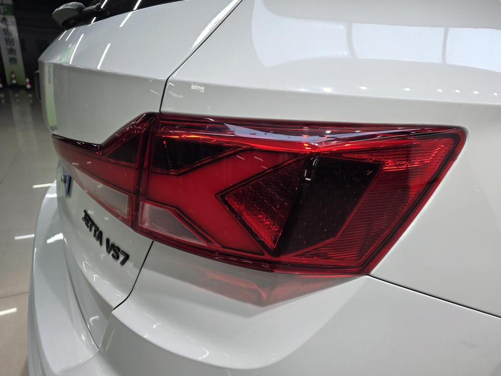Jetta Jetta VS7