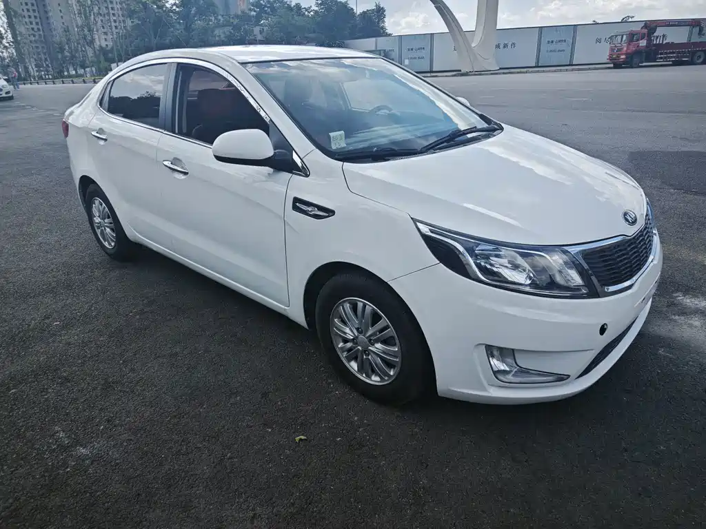 Kia K2