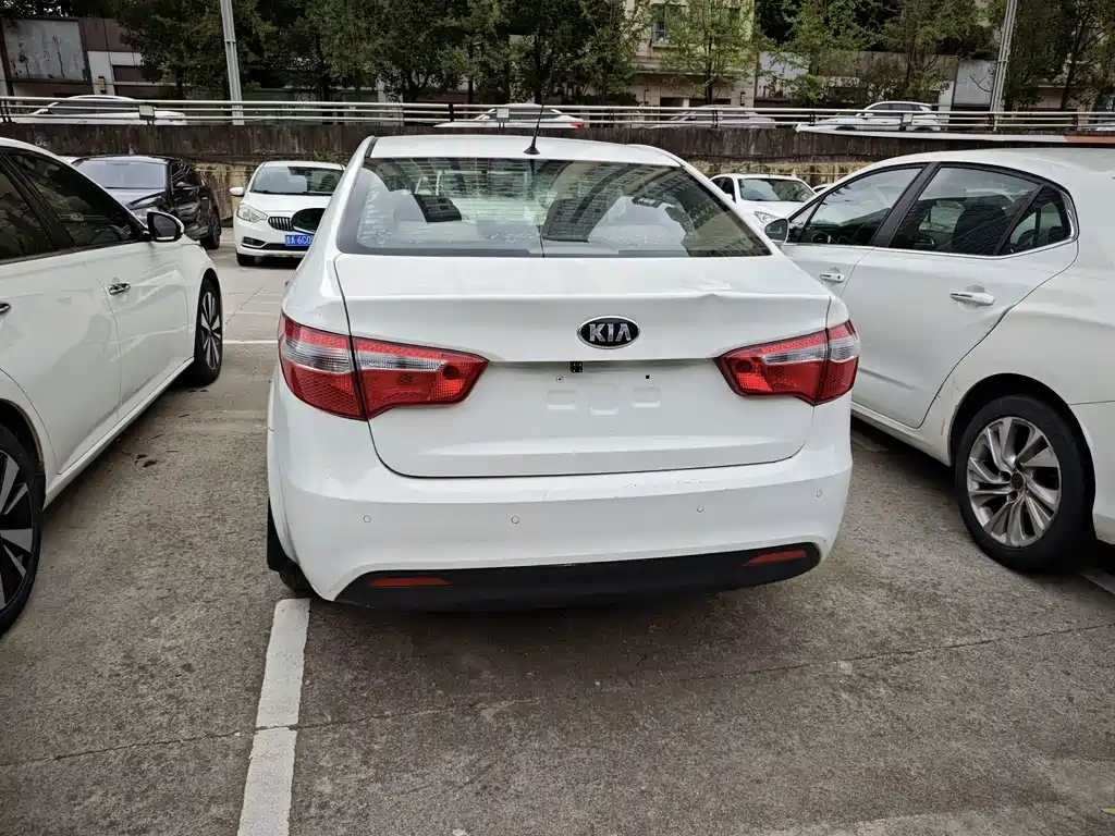 Kia K2