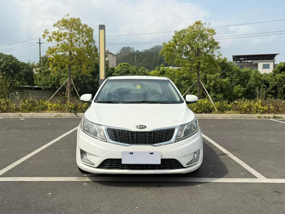 Kia Kia K2
