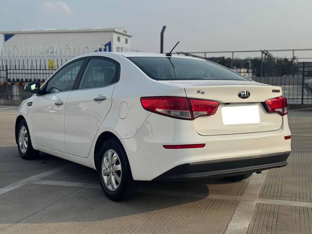 Kia Kia K2
