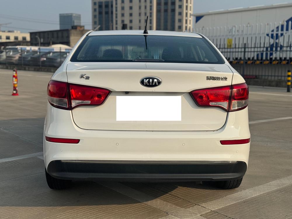 Kia Kia K2
