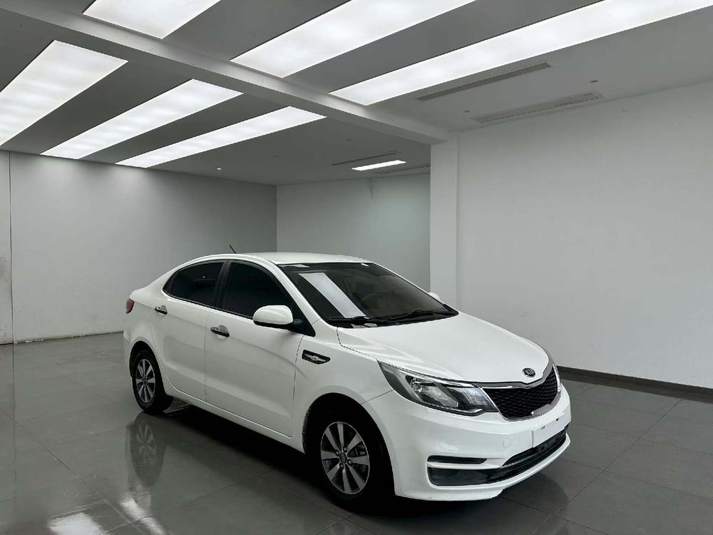 Kia Kia K2