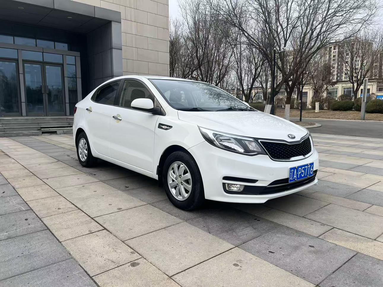 Kia Kia K2