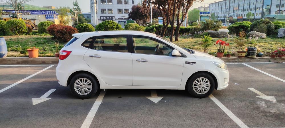 Kia Kia K2