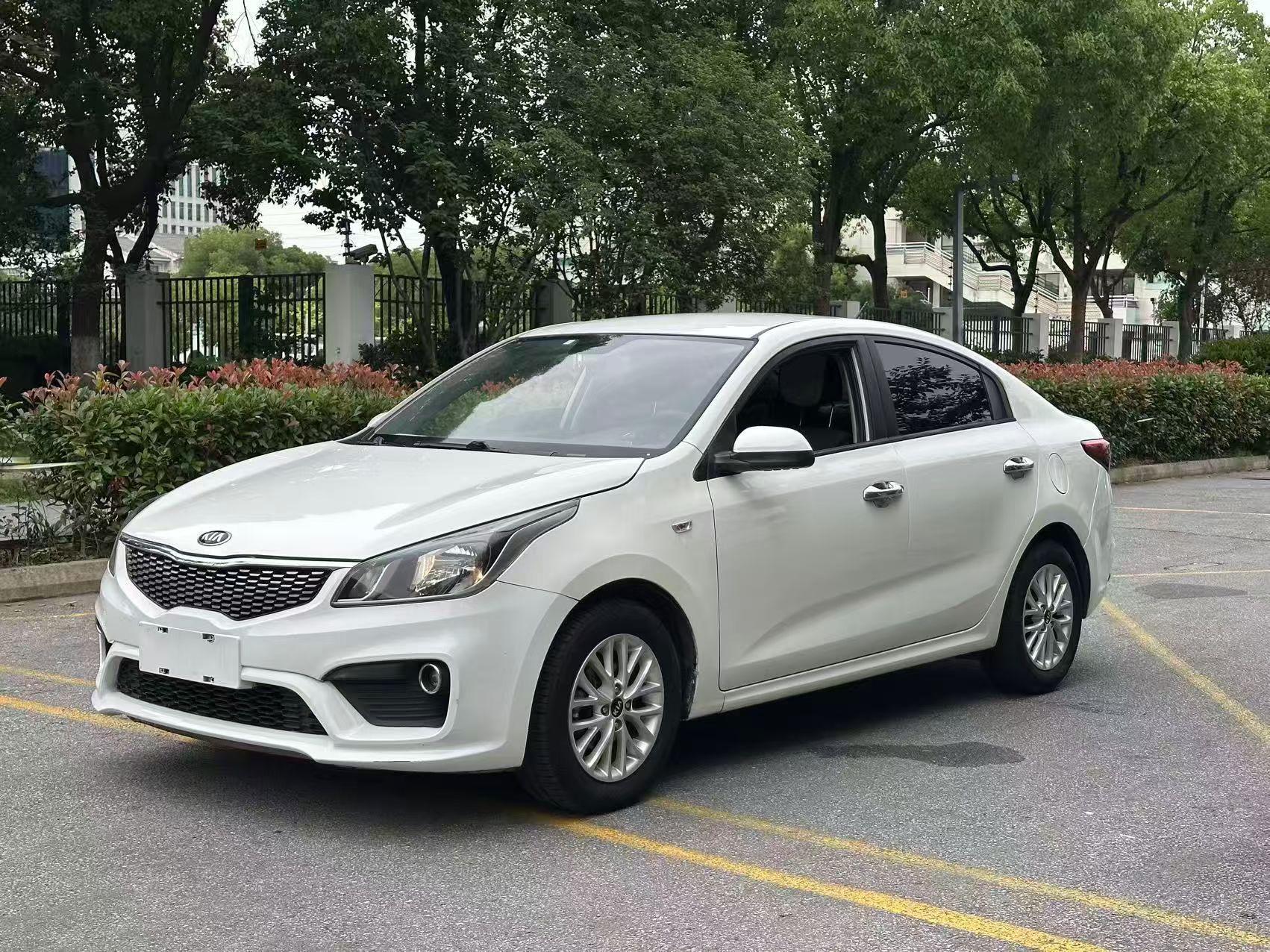 Kia Kia K2
