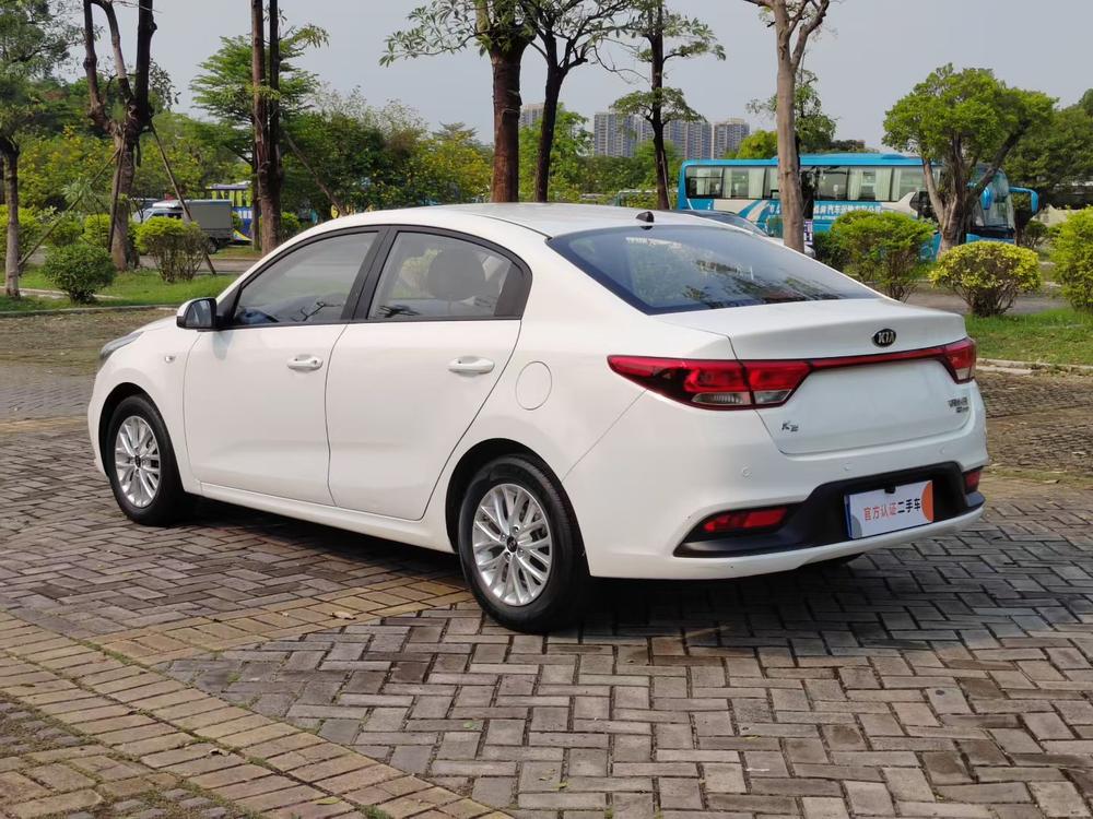 Kia Kia K2
