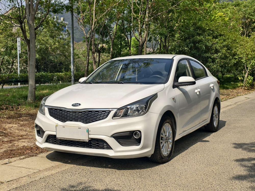 Kia Kia K2