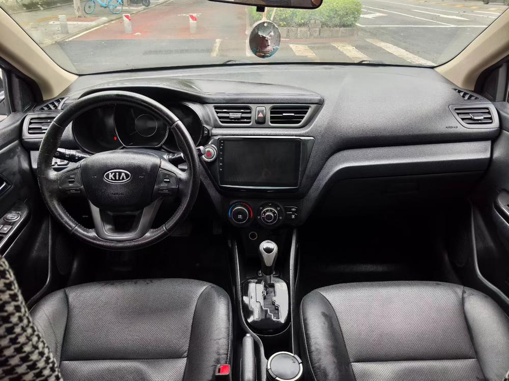 Kia Kia K2