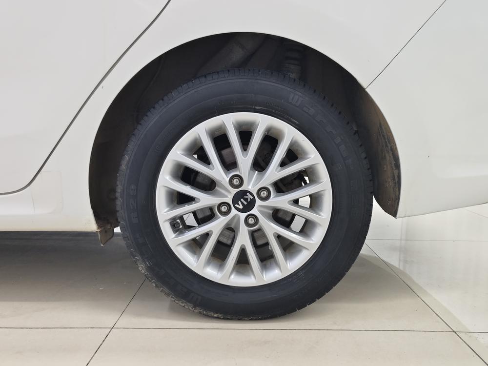 Kia Kia K2