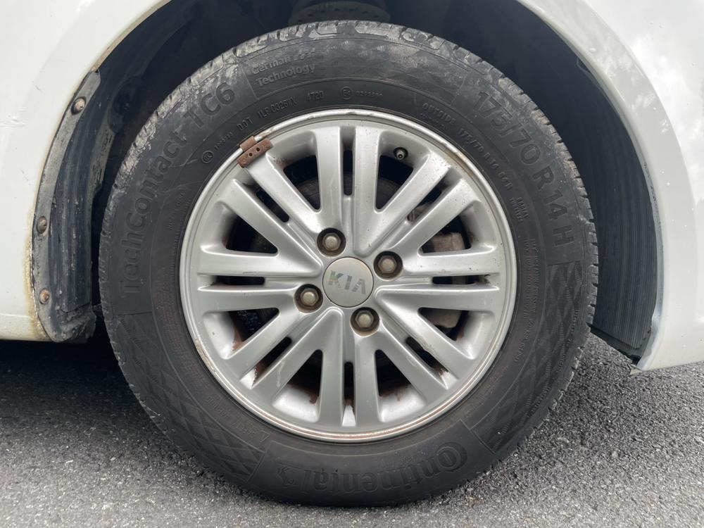Kia Kia K2