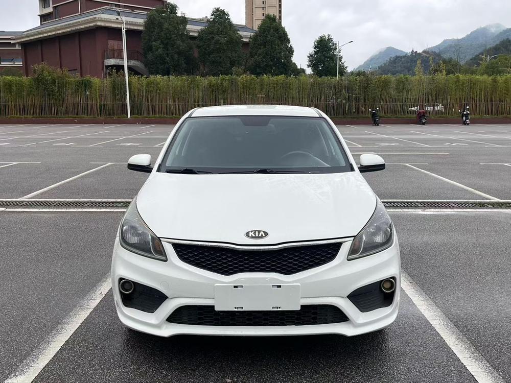 Kia Kia K2