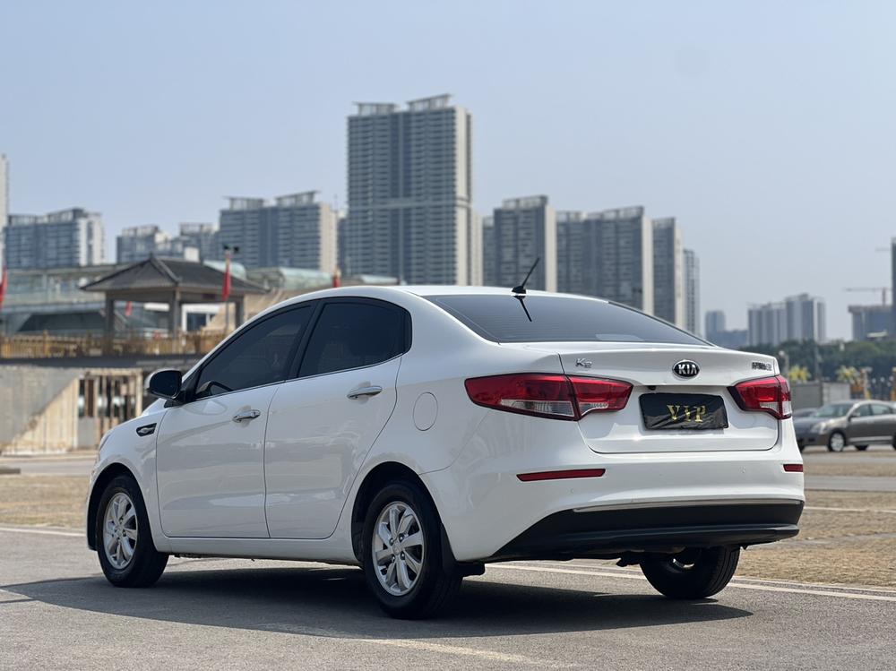 Kia Kia K2