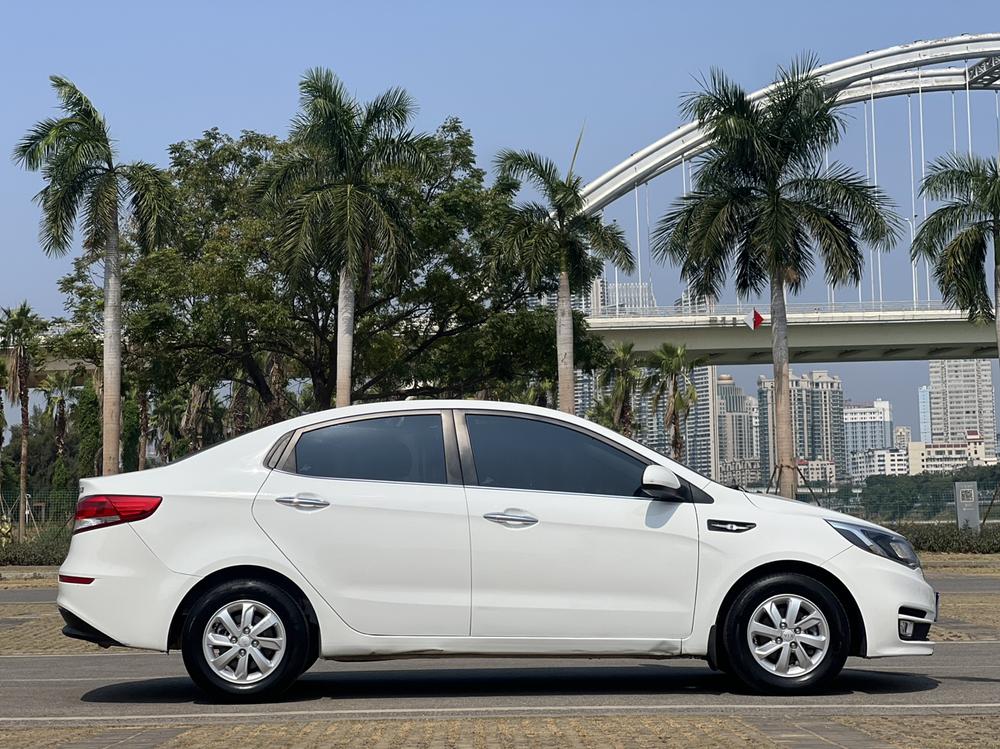Kia Kia K2