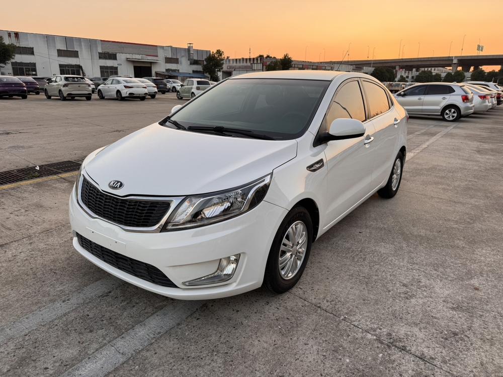 Kia Kia K2