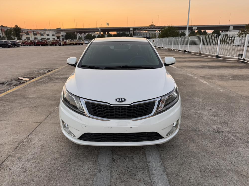 Kia Kia K2