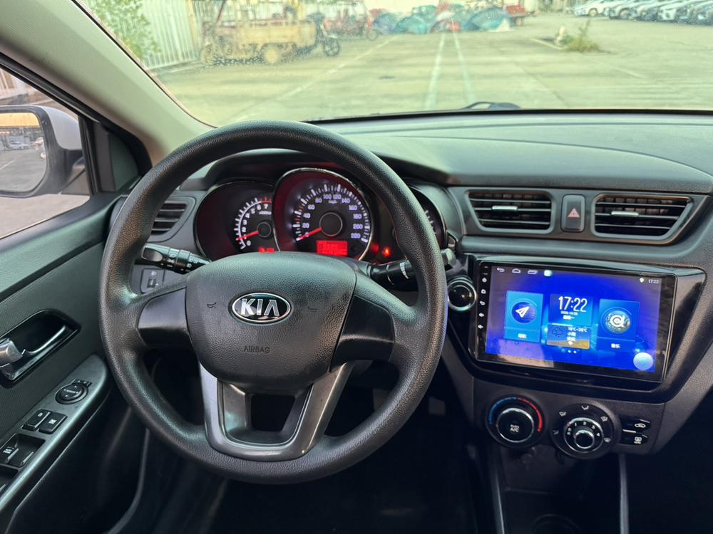 Kia Kia K2